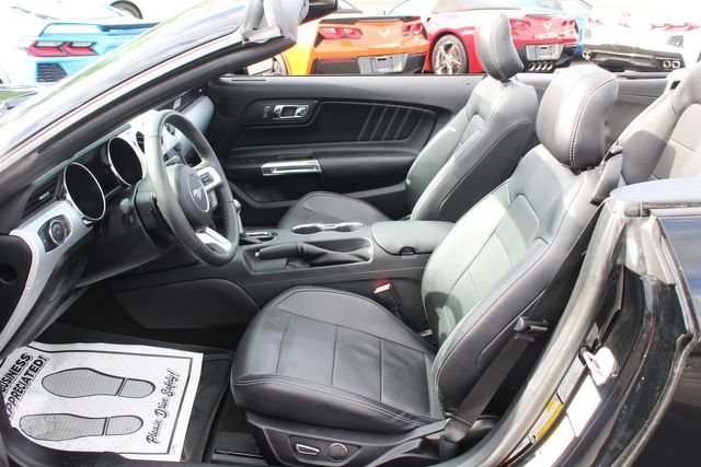 Used 2017 Ford Mustang GT Premium w/ Equipment Group 401A RWD image 7