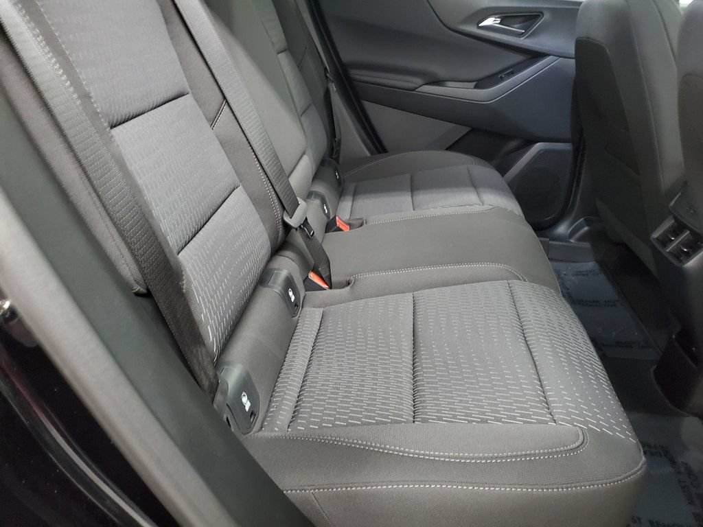 Used 2026 Chevrolet Equinox LT FWD image 22