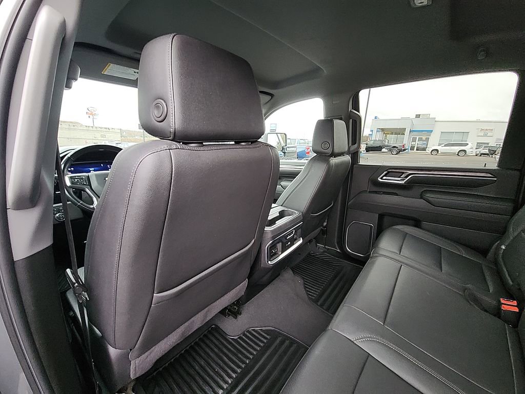 Used 2024 Chevrolet Silverado 3500 LTZ w/ LTZ Convenience Package image 28