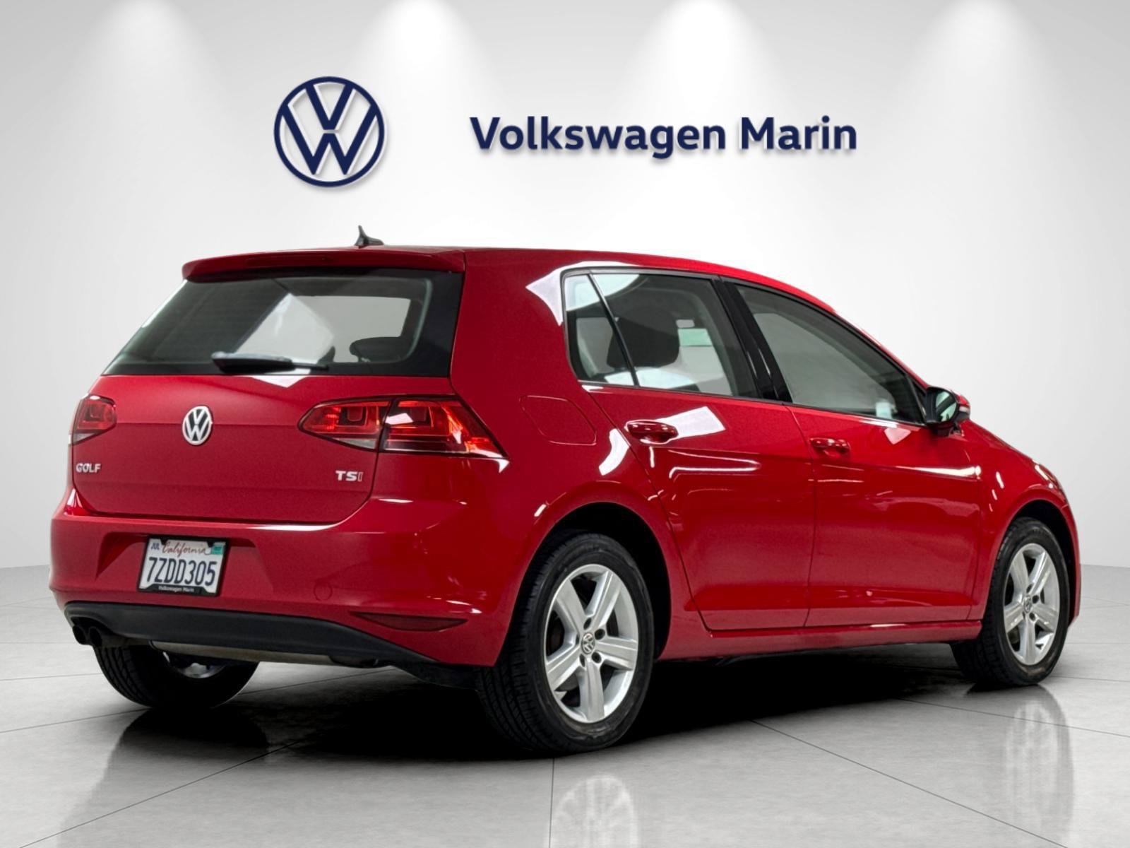 Used 2017 Volkswagen Golf S FWD image 5