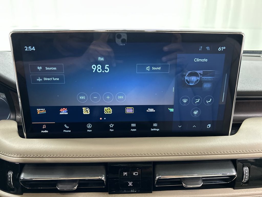 Used 2023 Lincoln Nautilus Reserve w/ Equipment Group 201A AWD/4WD image 14