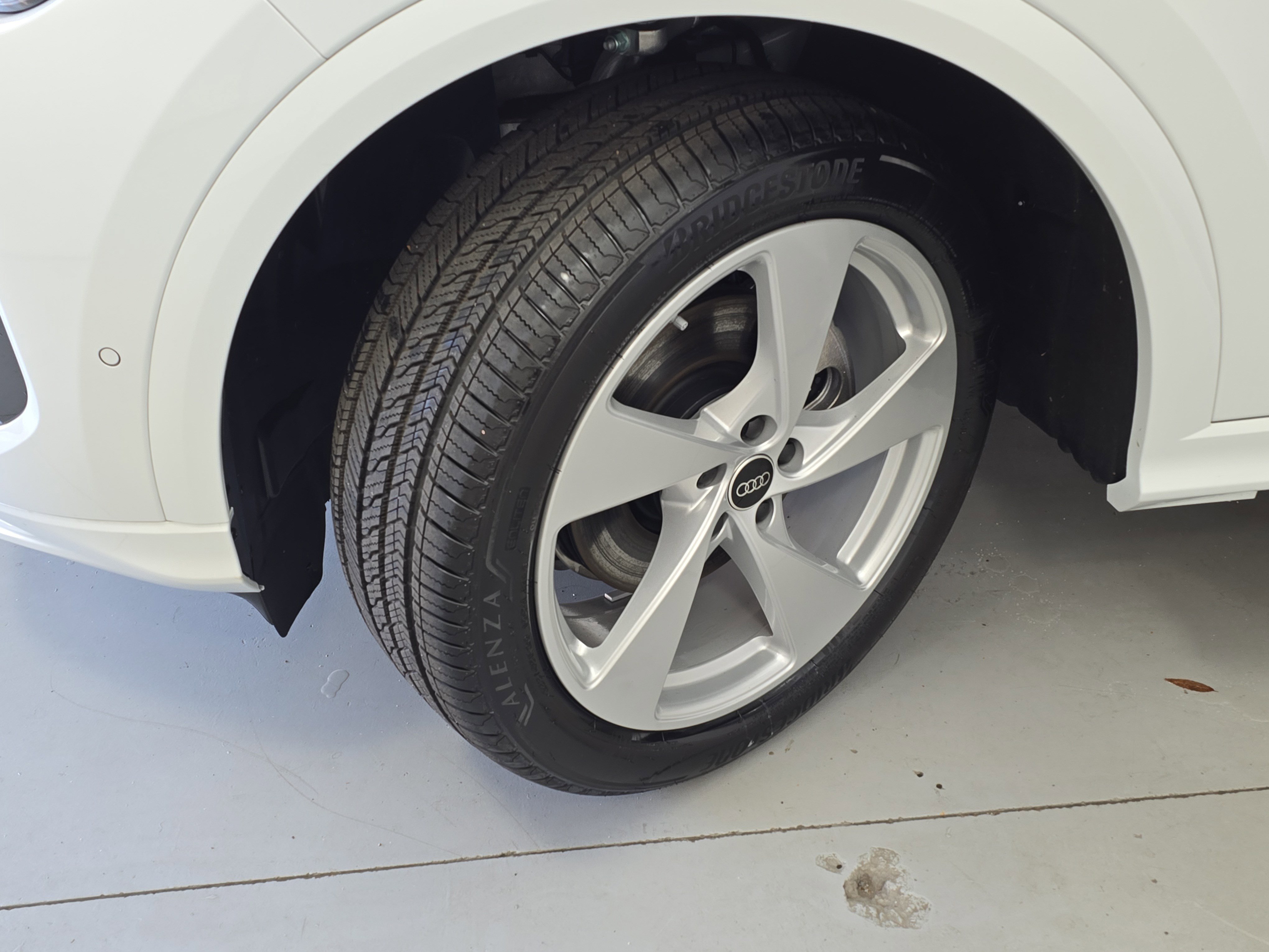 New 2025 Audi Q5 Premium Plus image 32