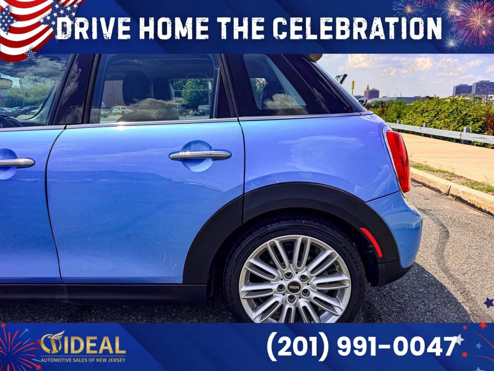 Used 2016 MINI Cooper 4-Door Hardtop FWD image 8