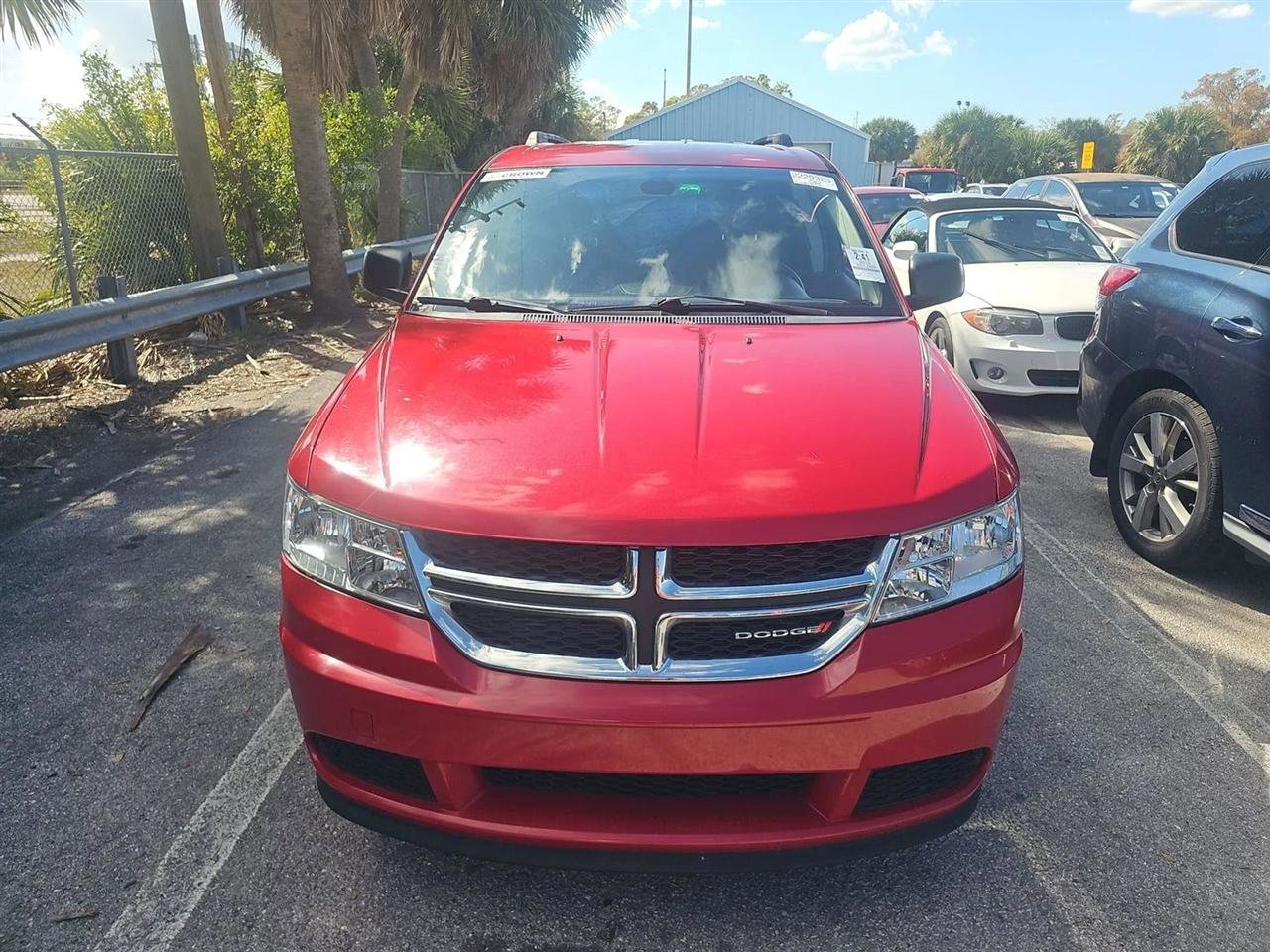 Used 2018 Dodge Journey SE image 2