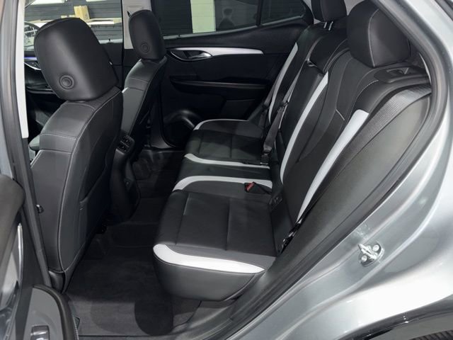 Used 2025 Buick Envision Sport Touring image 24