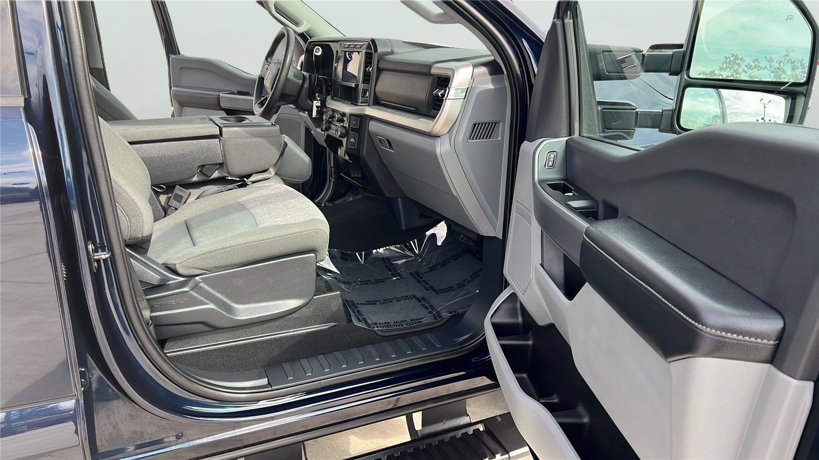 Used 2024 Ford F250 XLT image 13