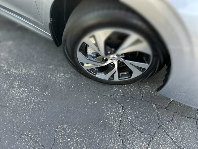 Used 2025 Subaru Legacy Premium AWD/4WD image 12