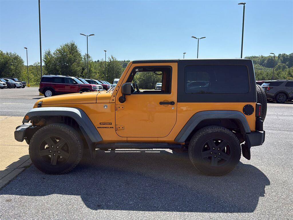 Used 2012 Jeep Wrangler Sport AWD/4WD image 8