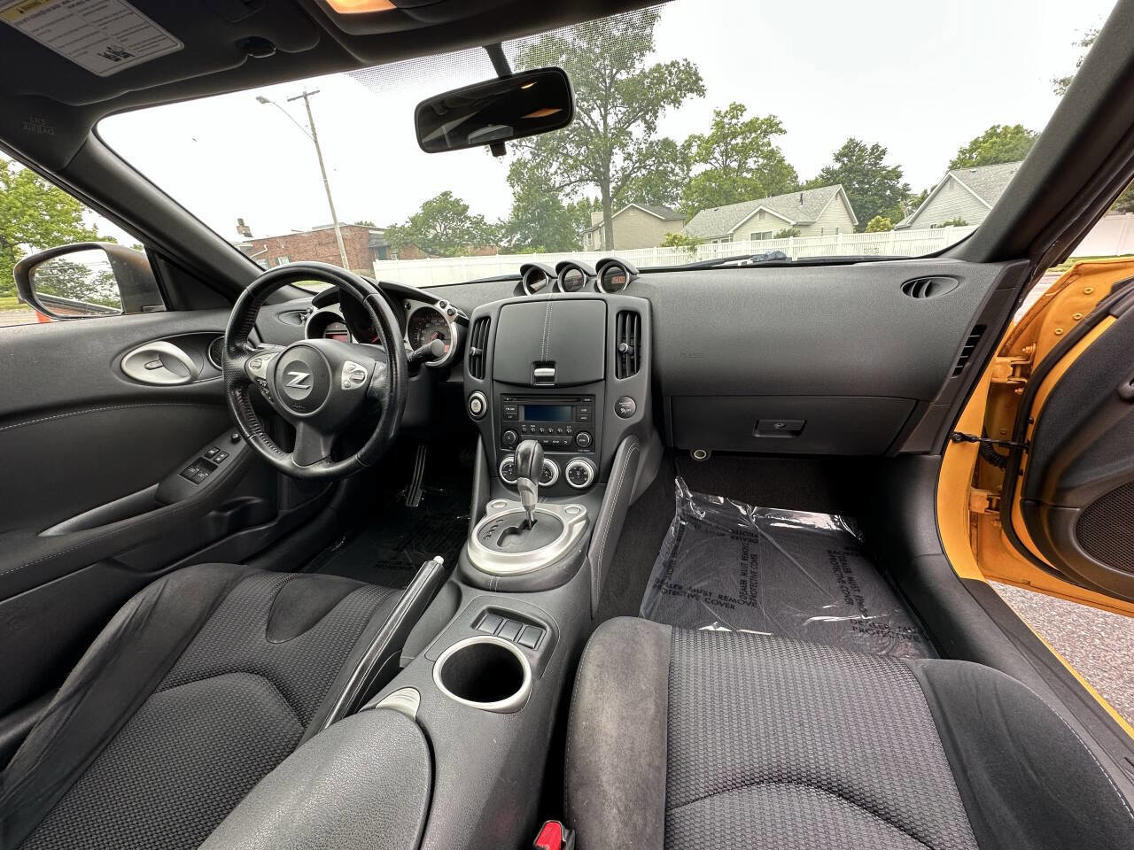 Used 2017 Nissan 370Z Touring image 15