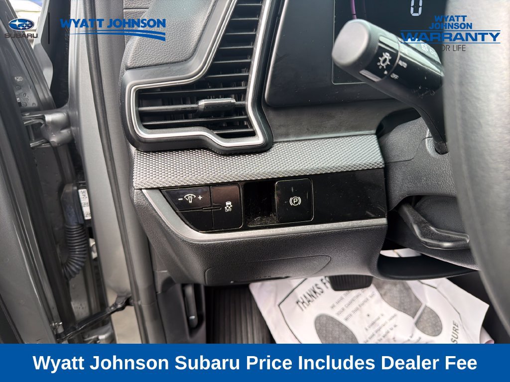 Used 2024 Kia Sportage LX FWD image 21