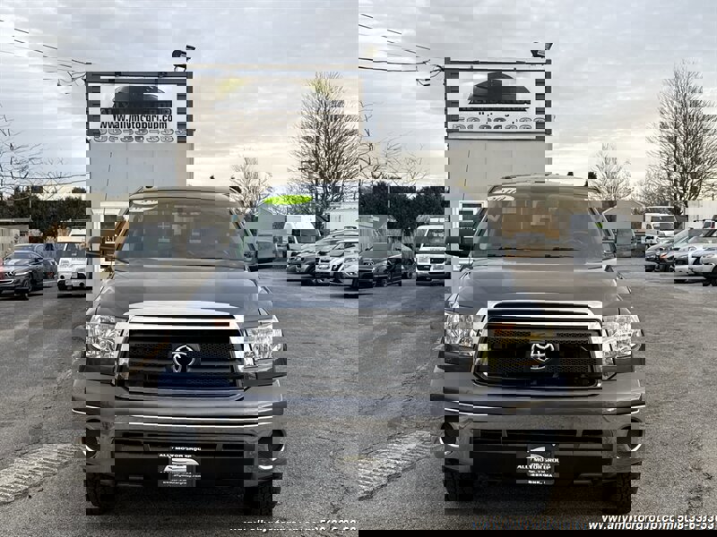 Used 2010 Toyota Tundra 4x4 Double Cab image 2
