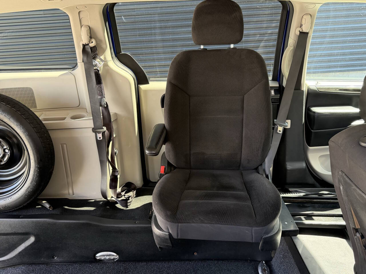 Used 2018 Dodge Grand Caravan SE w/ Power Convenience Group I FWD image 21