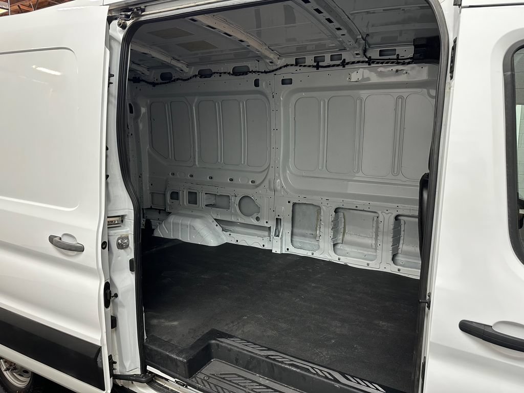 Used 2023 Ford Transit 250 Medium Roof AWD image 19