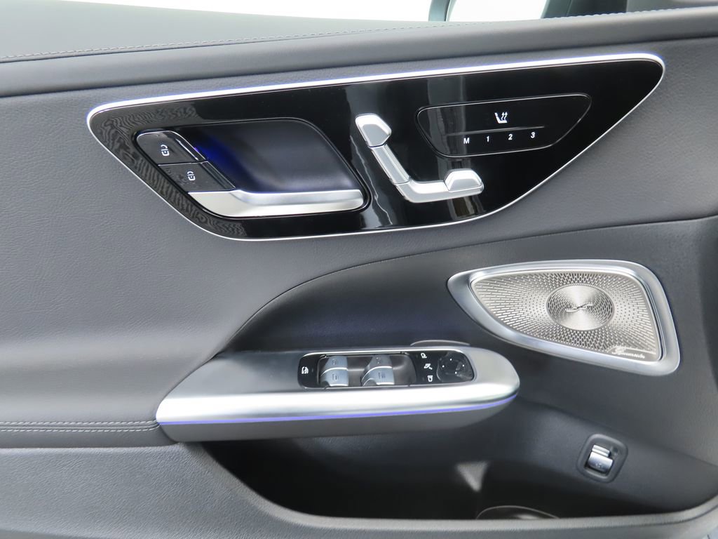 New 2025 Mercedes-Benz C 300 4MATIC Sedan image 25