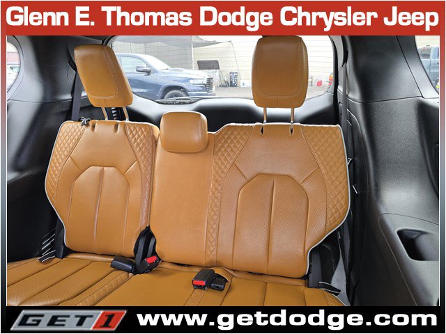 Certified 2023 Chrysler Pacifica Pinnacle FWD image 28