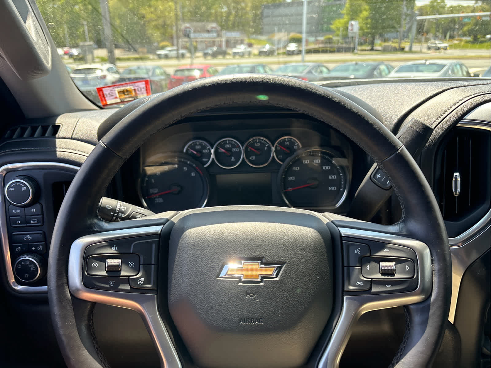 Certified 2019 Chevrolet Silverado 1500 LT w/ All-Star Edition AWD/4WD image 10