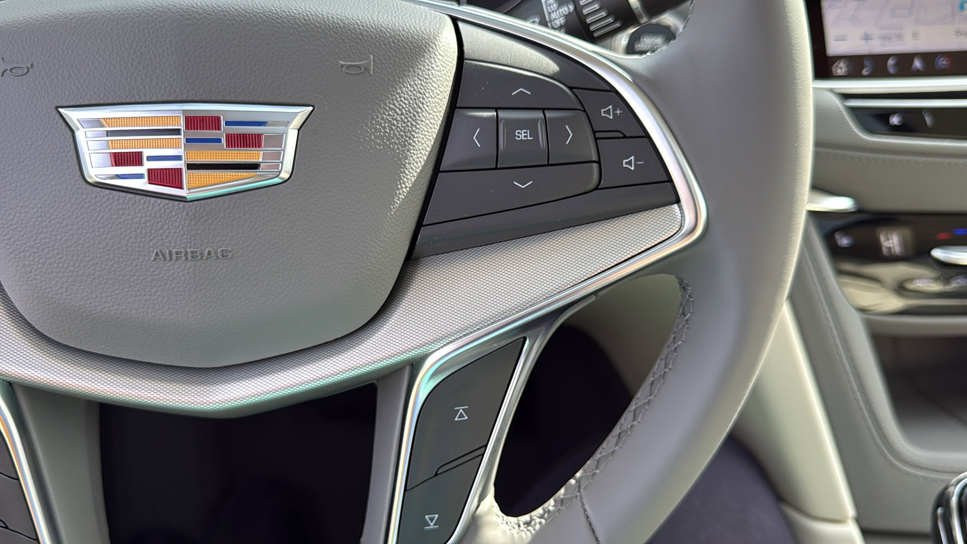 New 2026 Cadillac XT5 Premium Luxury w/ LPO, Floor Liner Package image 17