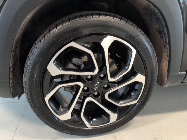 Used 2025 Chevrolet Trax RS w/ Sunroof Package FWD image 10