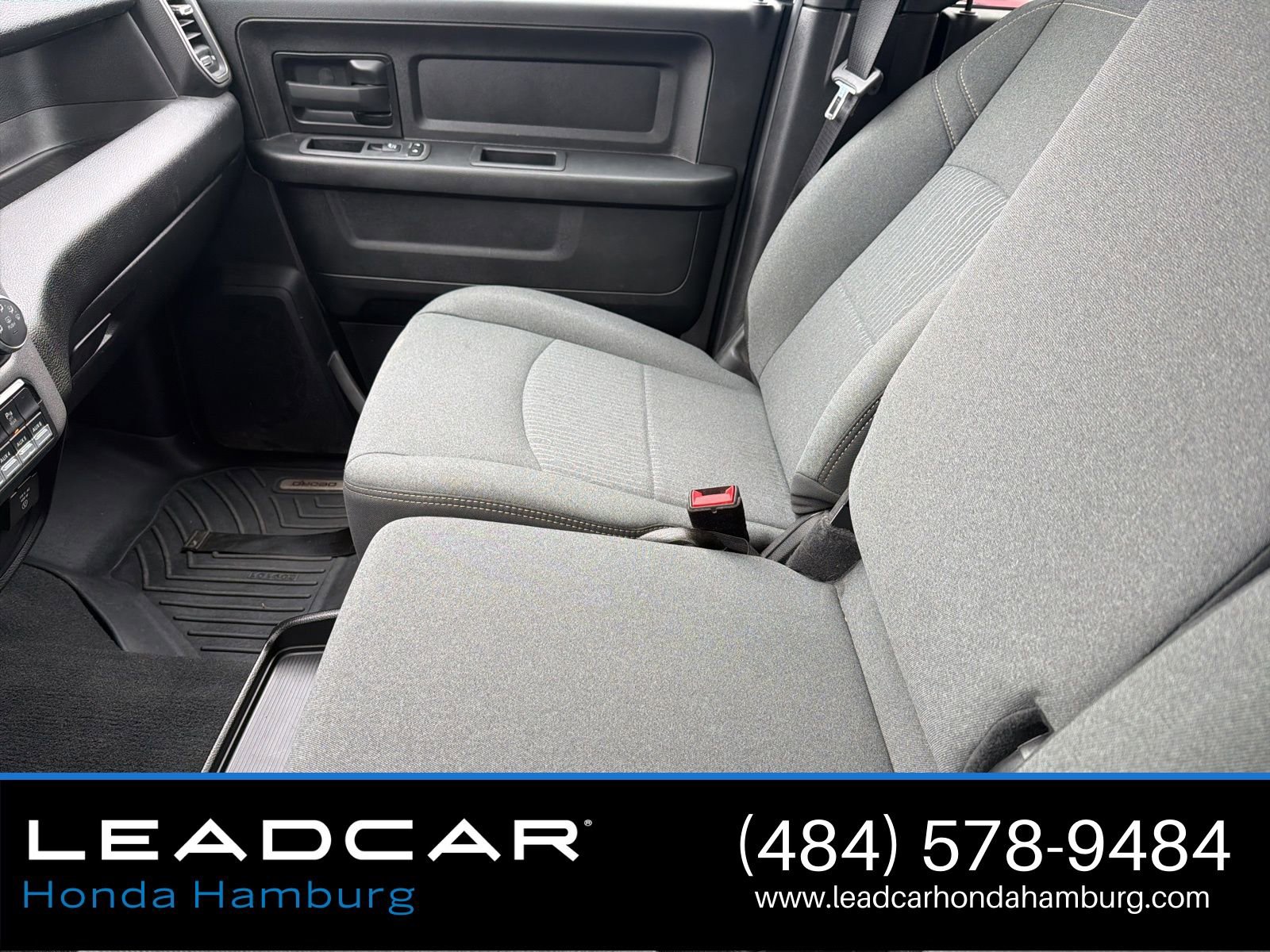 Used 2024 RAM 2500 Tradesman w/ Chrome Appearance Group AWD/4WD image 15