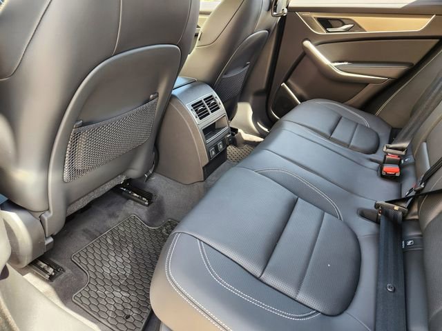 Used 2026 Jaguar F-PACE R-Dynamic S image 29