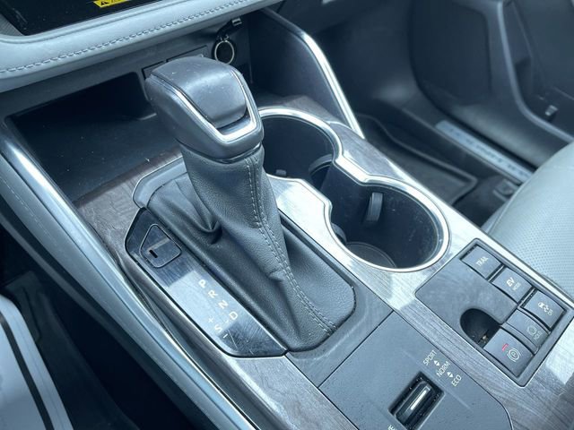 Used 2023 Toyota Highlander Limited AWD/4WD image 16