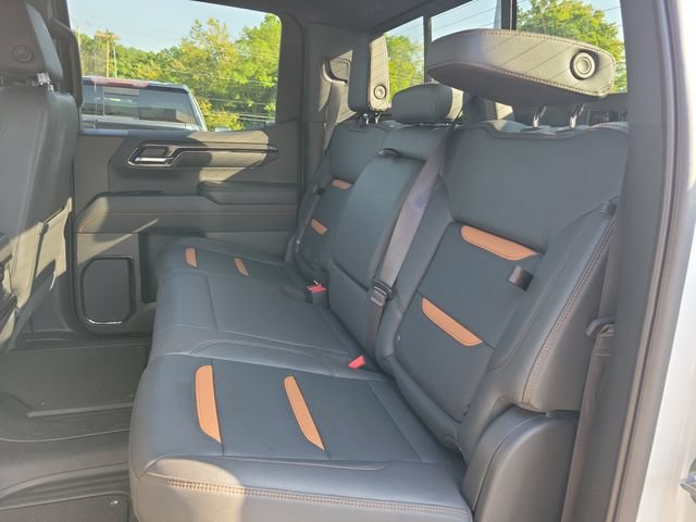 Used 2023 GMC Sierra 1500 AT4 w/ AT4 Premium Package AWD/4WD image 9