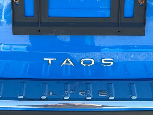 Used 2022 Volkswagen Taos SE w/ Panoramic Sunroof Package image 17