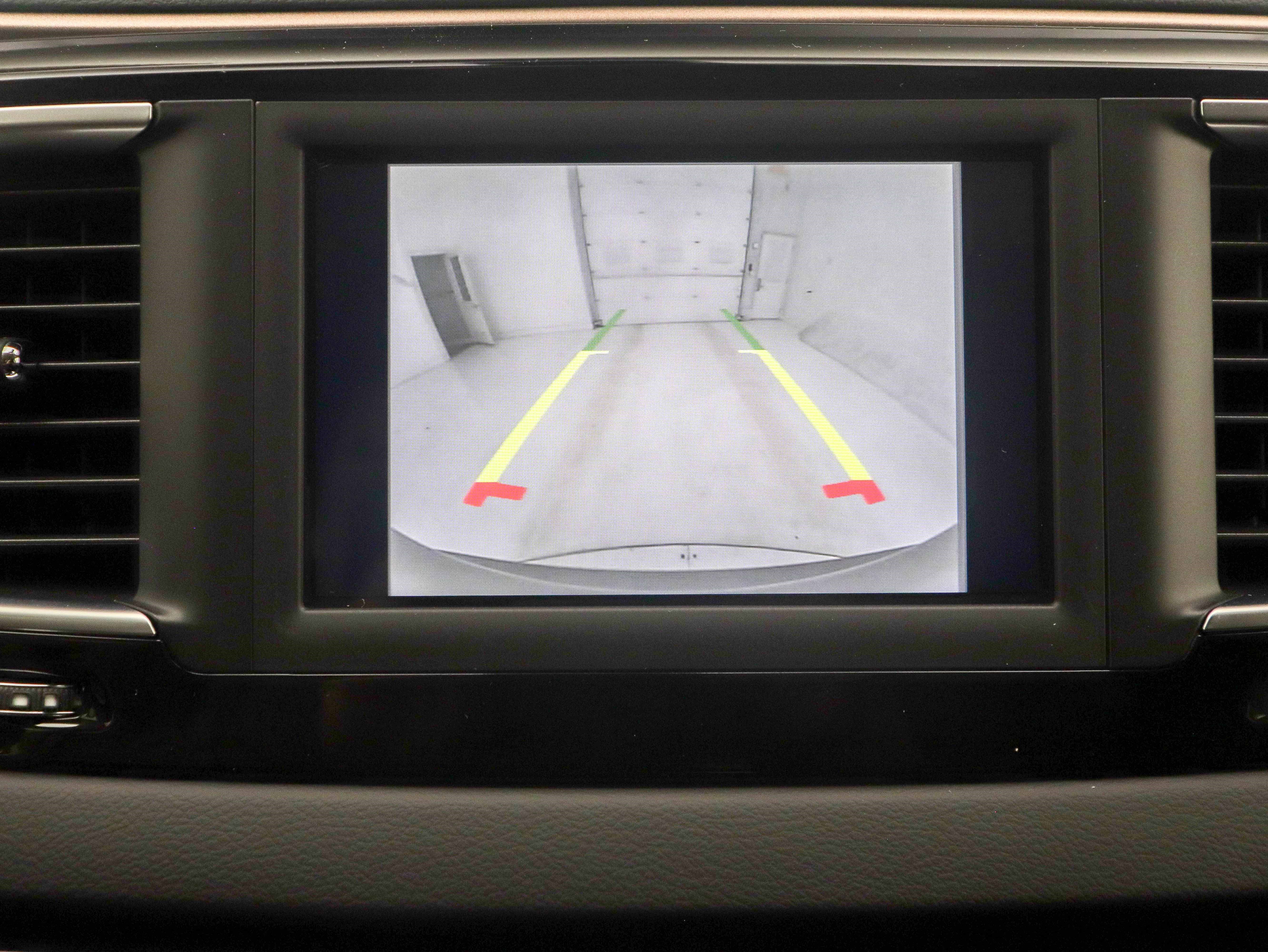 Used 2018 Chrysler Pacifica Touring Plus image 27