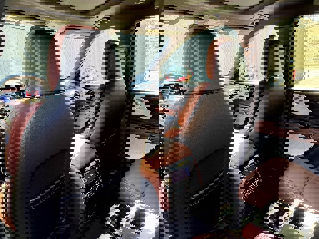 New 2026 Lincoln Aviator Reserve w/ Luxury Package image 16