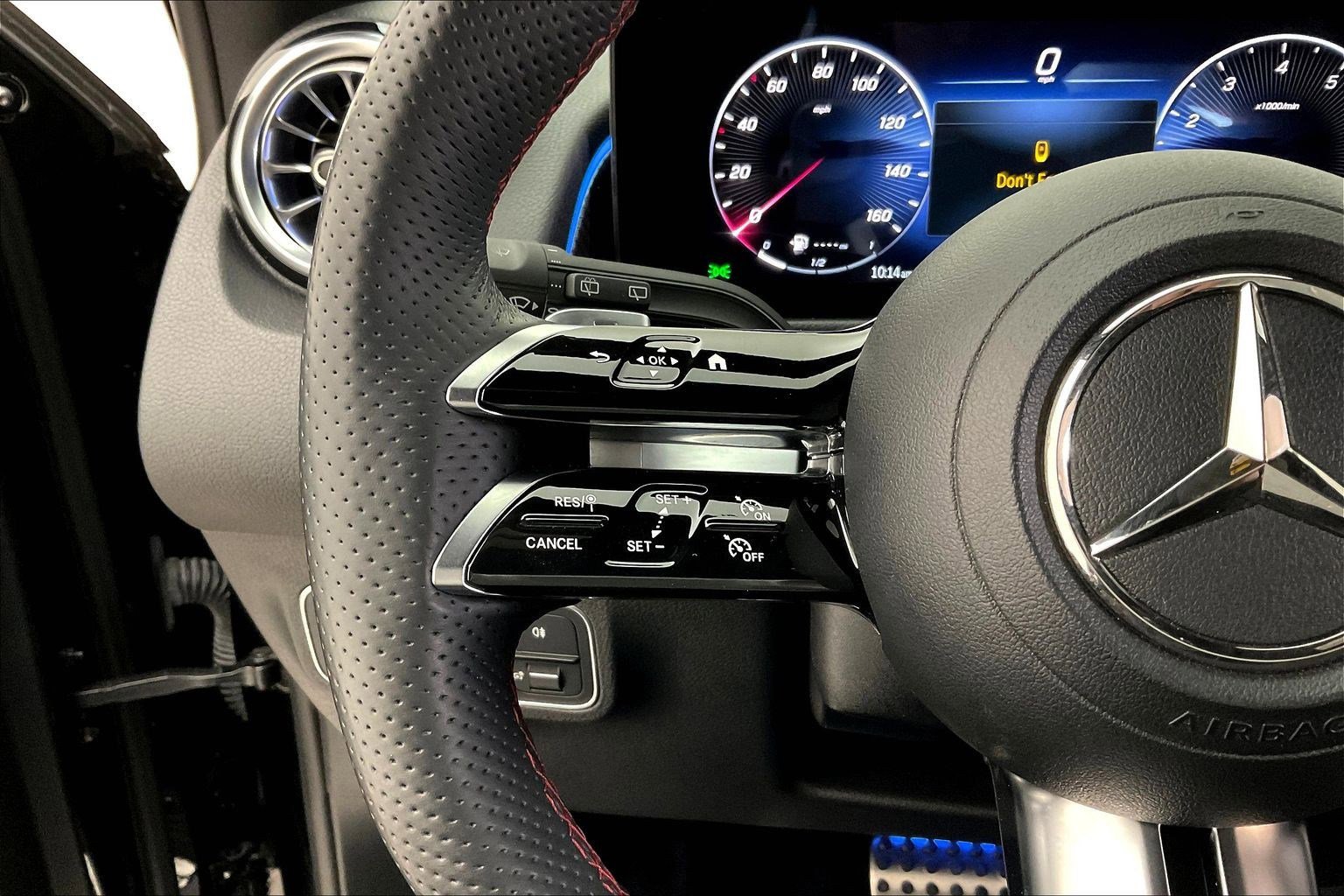 Certified 2024 Mercedes-Benz GLB 250 image 11