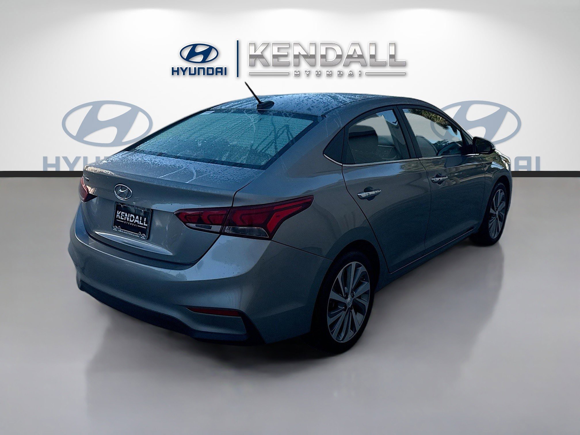 Used 2022 Hyundai Accent Limited image 6