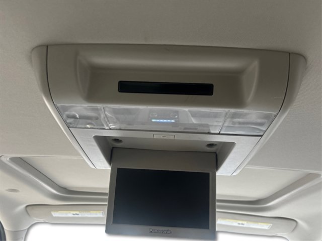 Used 2013 Chevrolet Tahoe LT AWD/4WD image 38
