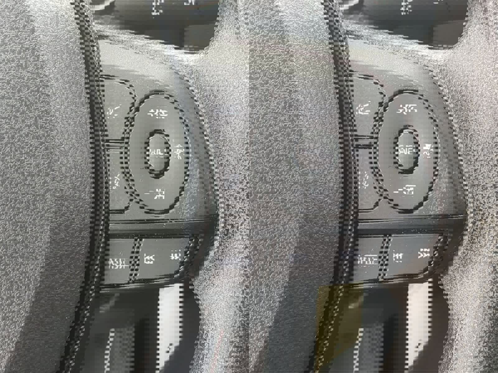 Used 2022 Toyota RAV4 LE image 31