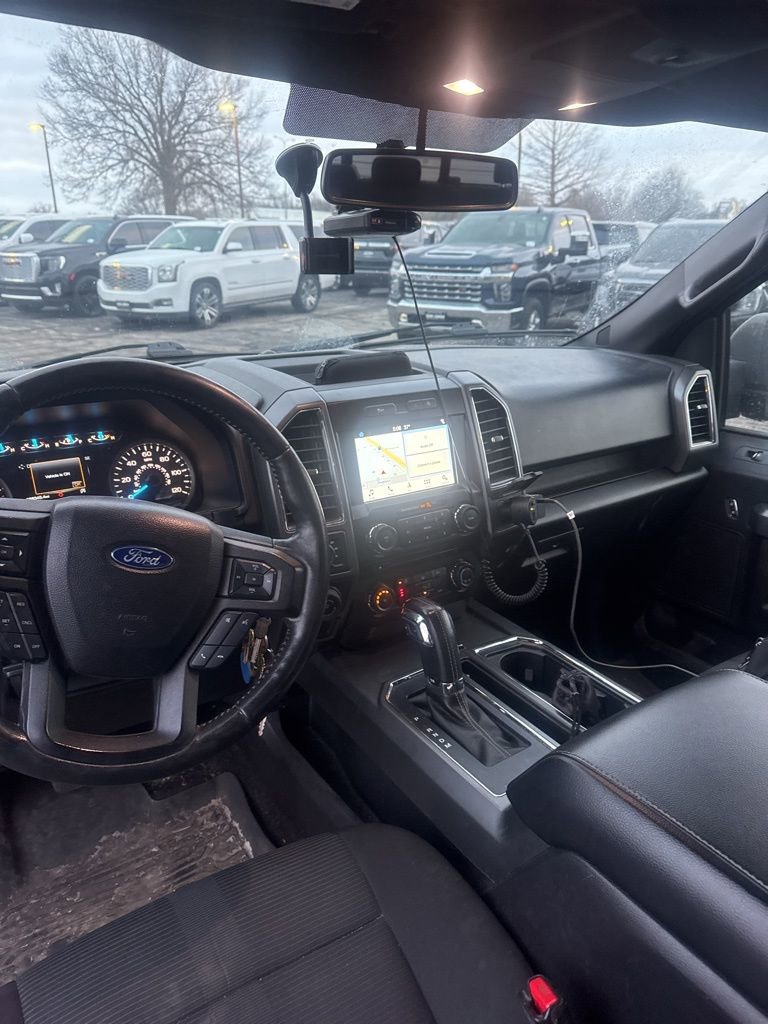 Used 2017 Ford F150 XLT w/ Equipment Group 302A Luxury image 10