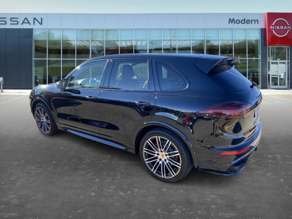 Used 2018 Porsche Cayenne GTS image 6