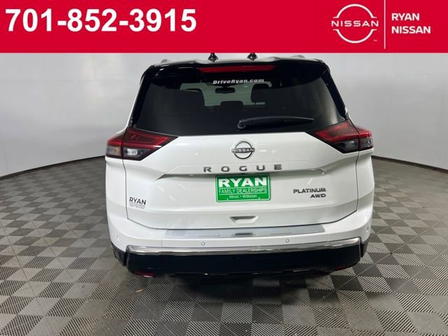 Certified 2025 Nissan Rogue Platinum w/ Tech Package image 6