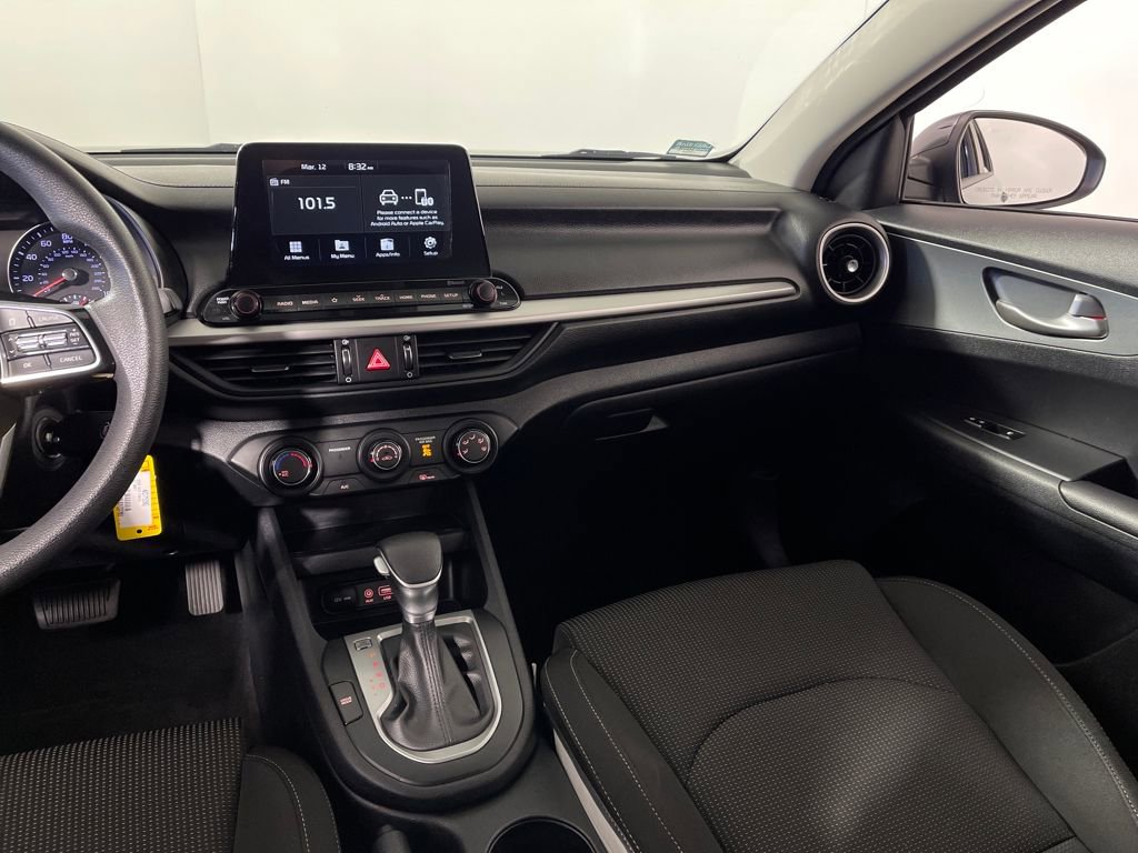 Used 2020 Kia Forte FE image 18