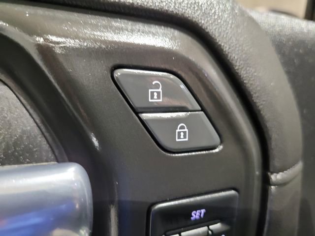 Used 2021 GMC Sierra 2500 SLT w/ SLT Convenience Package image 54