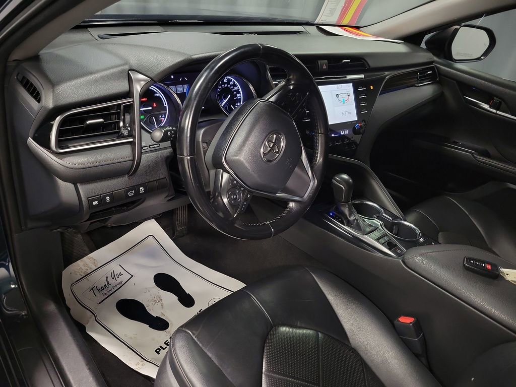 Used 2019 Toyota Camry XLE image 13