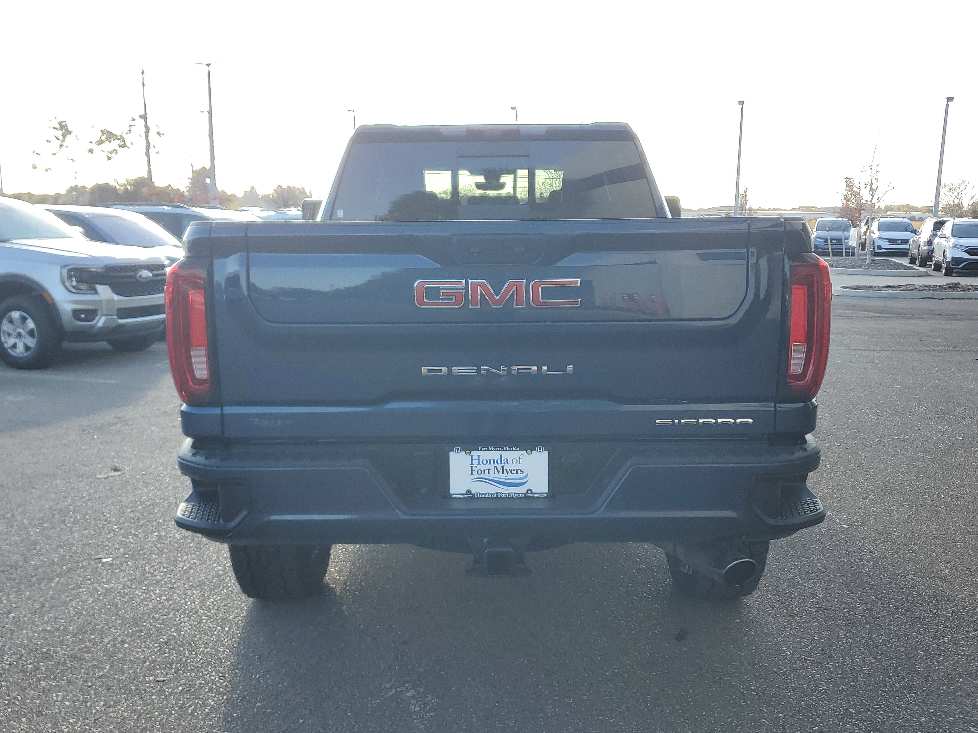 Used 2022 GMC Sierra 2500 Denali w/ Denali Ultimate Package image 5