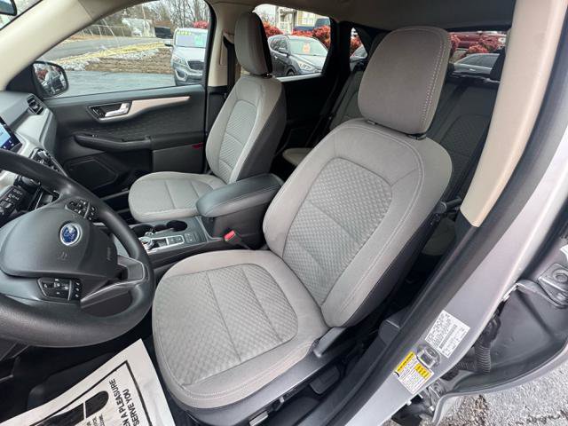 Used 2020 Ford Escape SE FWD image 10