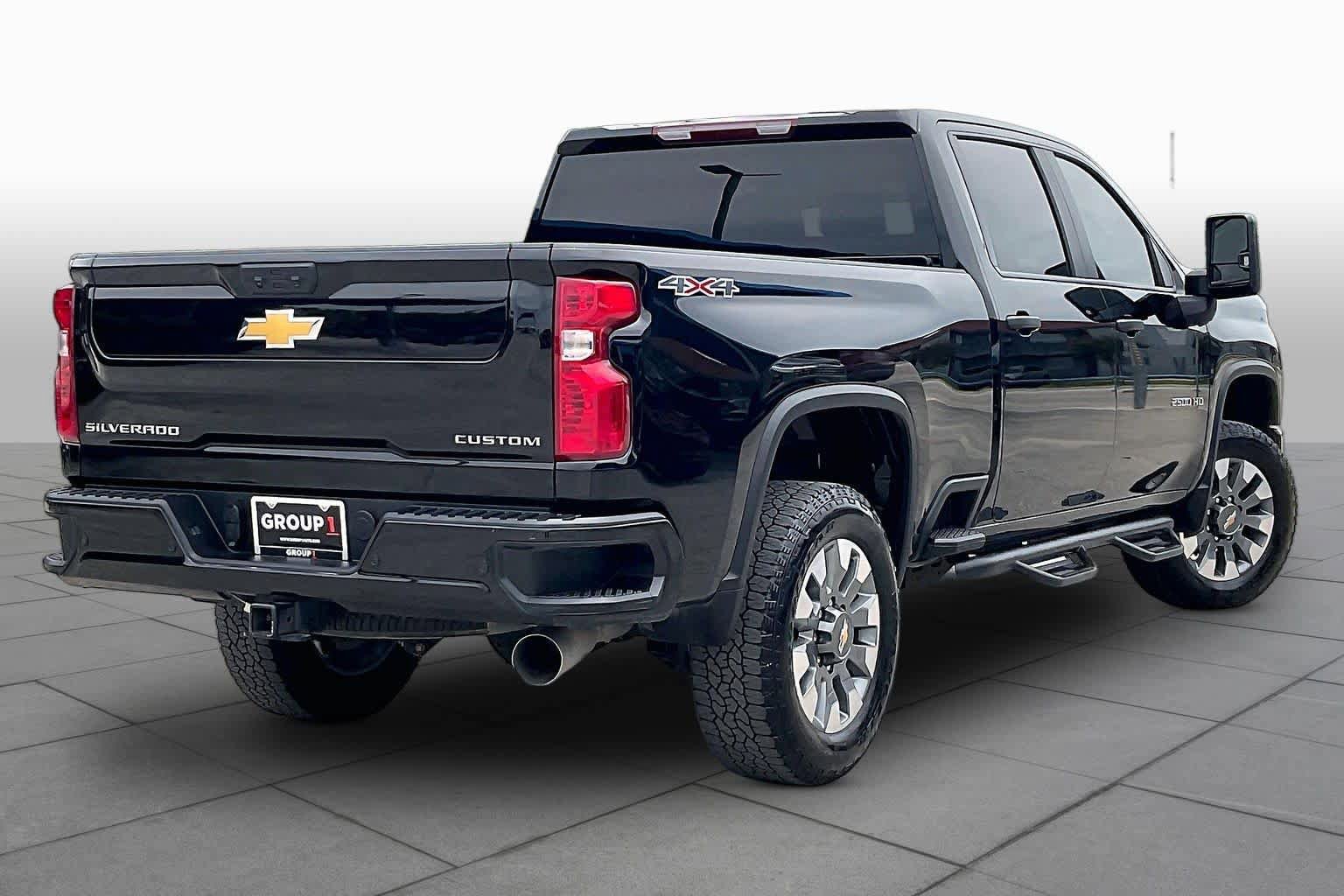 Used 2025 Chevrolet Silverado 2500 Custom w/ Custom Value Package AWD/4WD image 13