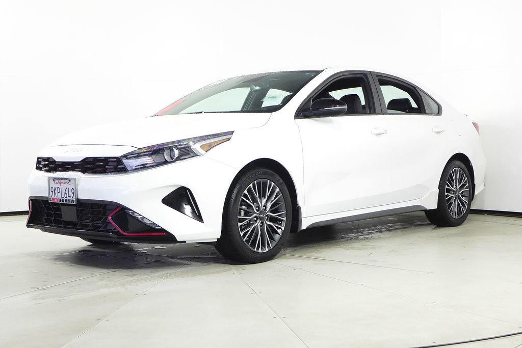 Used 2024 Kia Forte GT-Line image 2