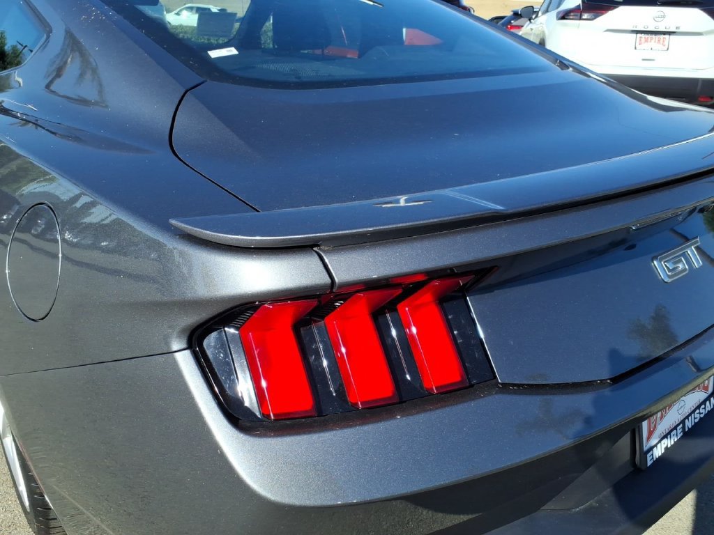 Used 2025 Ford Mustang GT Premium RWD image 7
