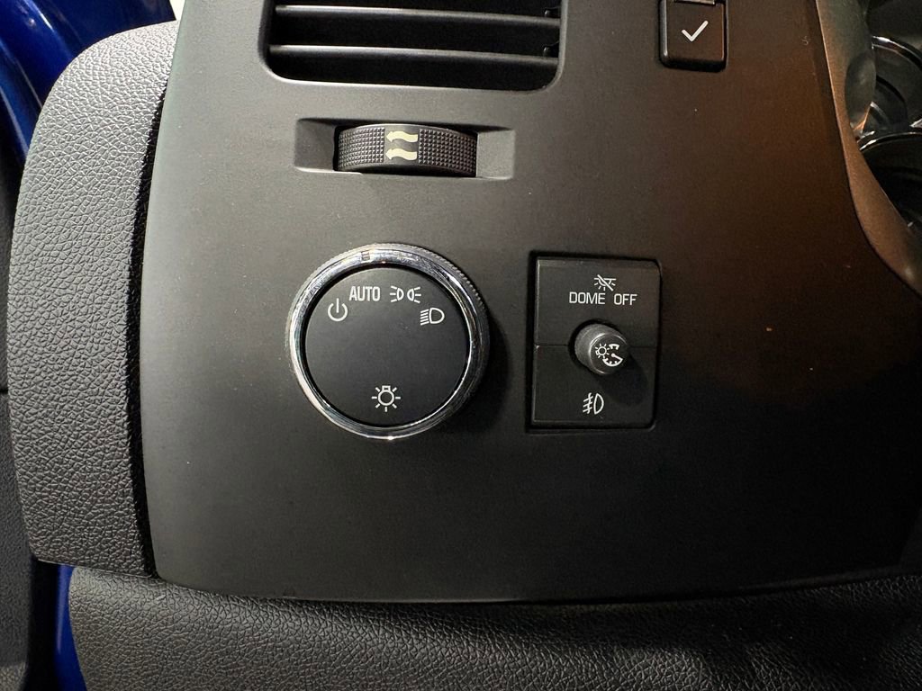 Used 2014 Chevrolet Silverado 2500 LT w/ Interior Plus Package image 24