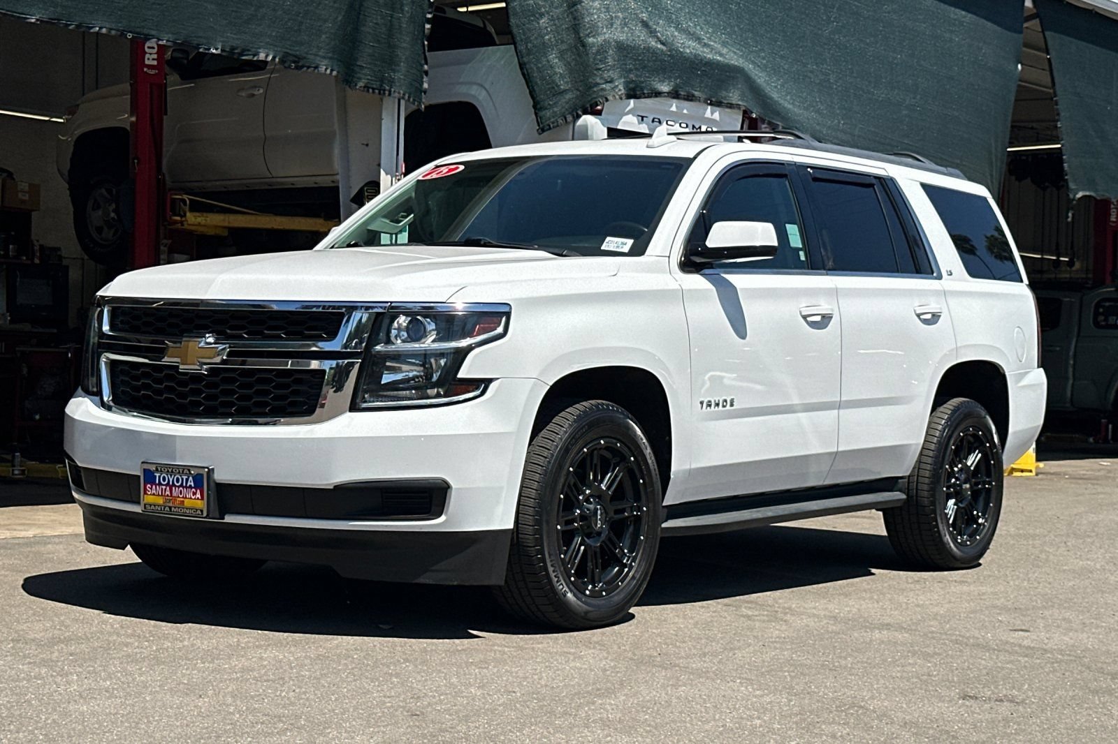 Used 2015 Chevrolet Tahoe LS RWD image 8