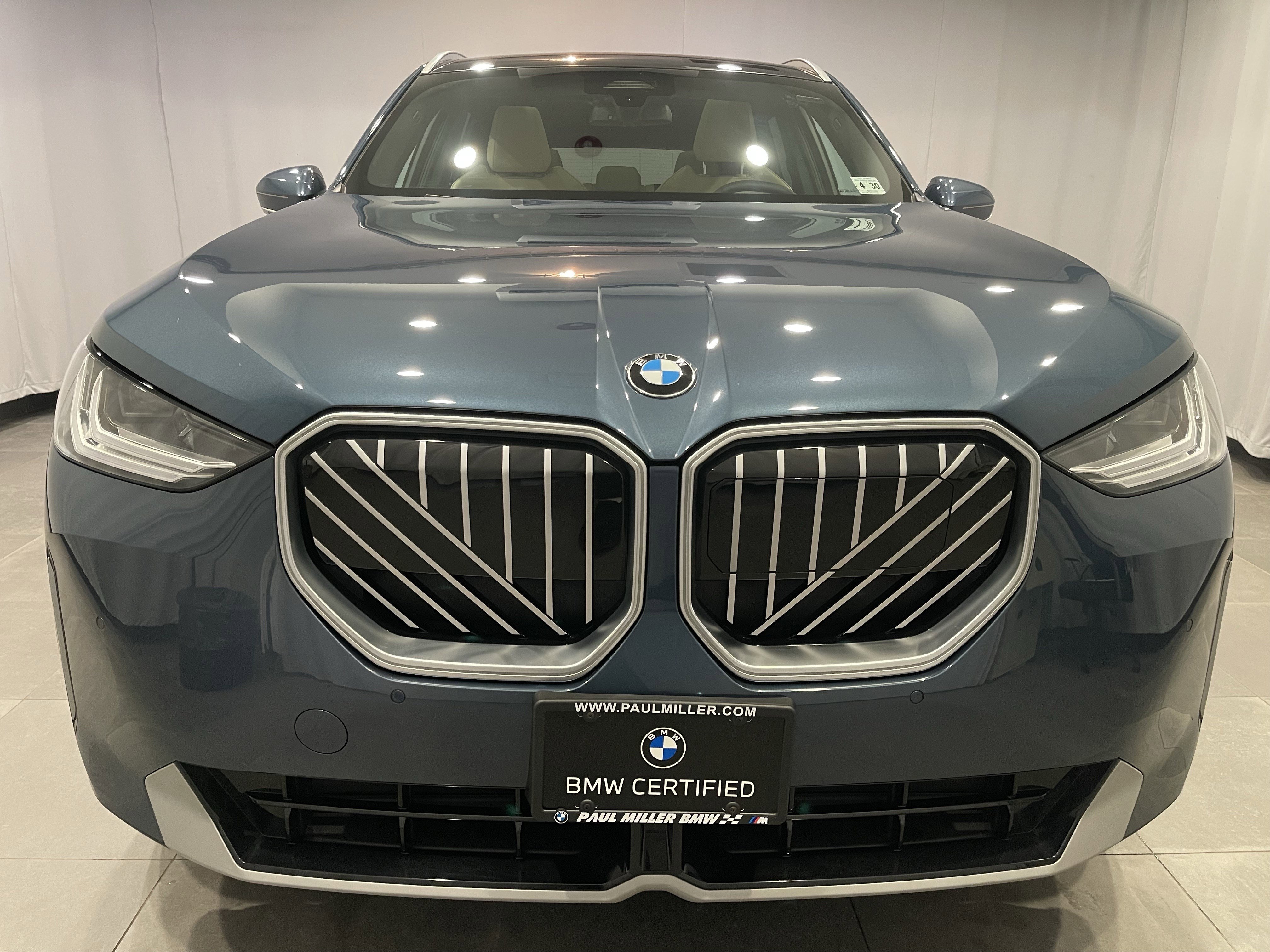 Certified 2025 BMW X3 xDrive30i w/ Convenience Package image 2