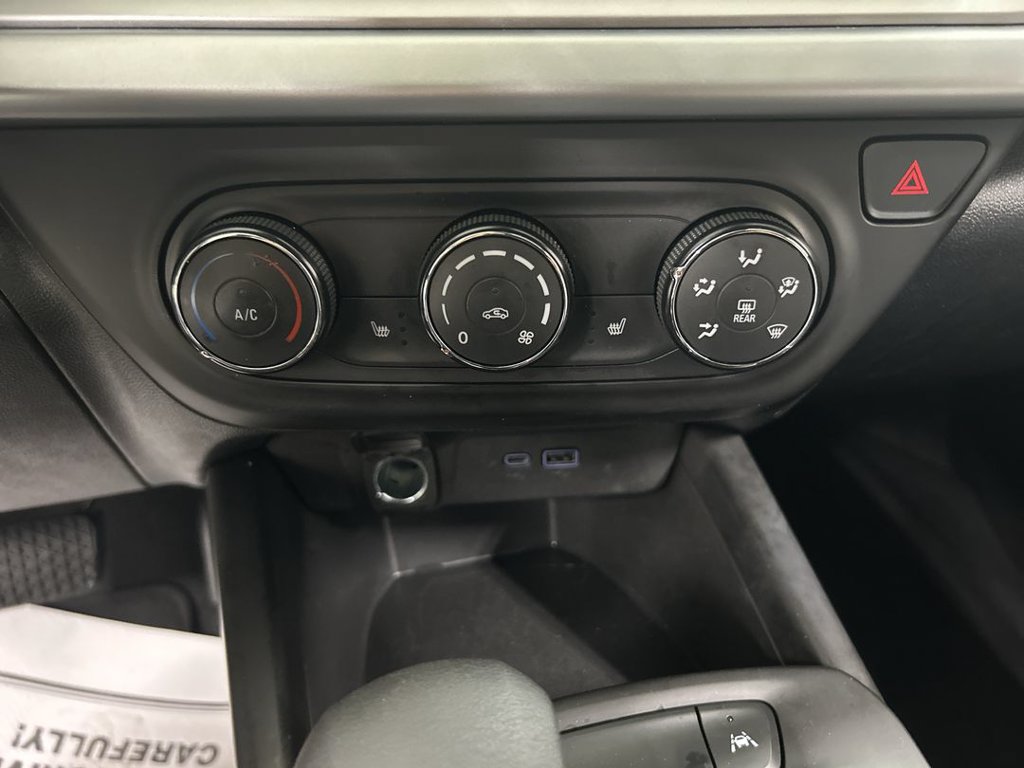 Used 2025 Chevrolet Trax RS w/ Driver Confidence Package FWD image 16