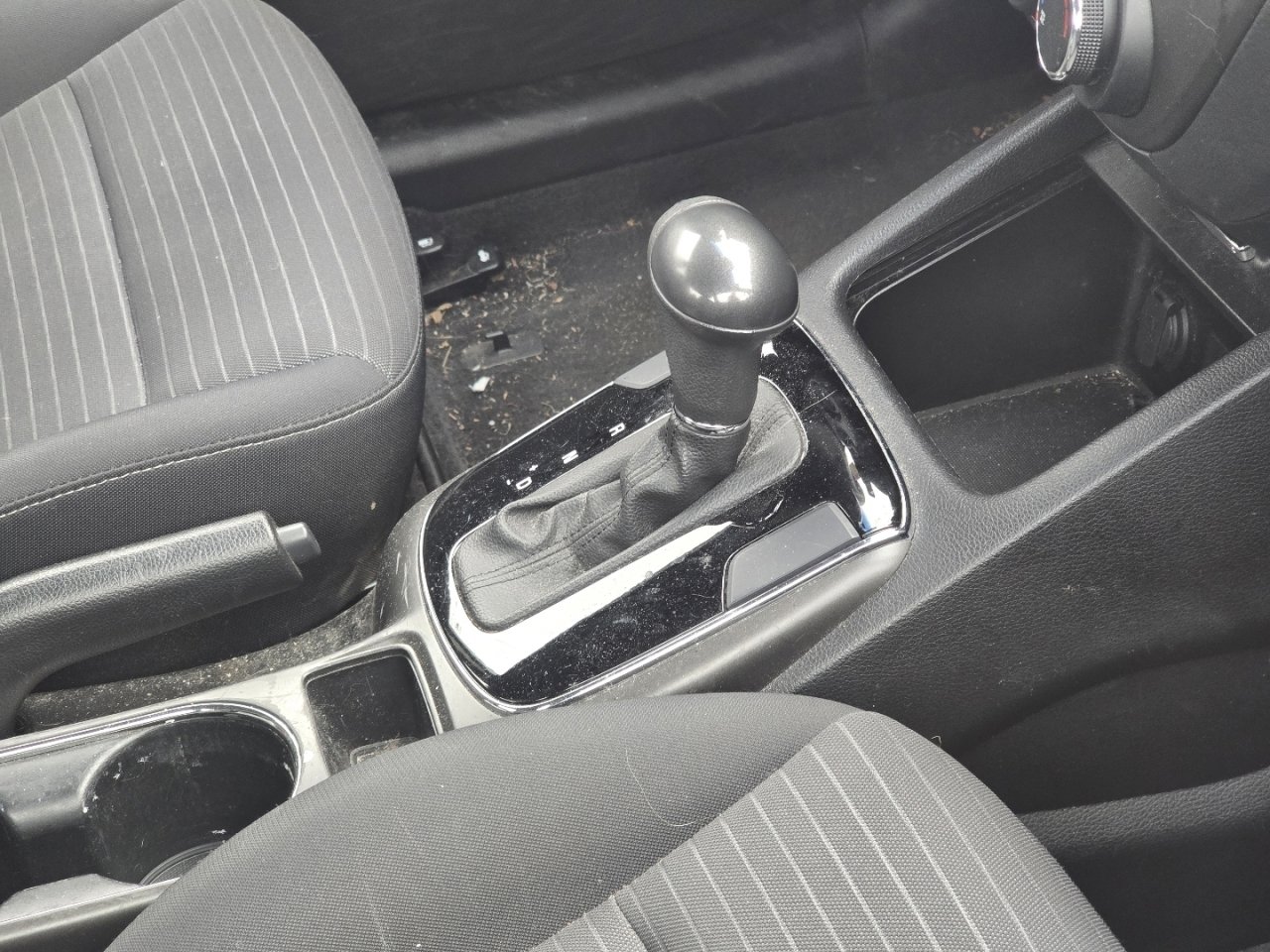 Used 2017 Kia Forte LX w/ LX Popular Package image 17