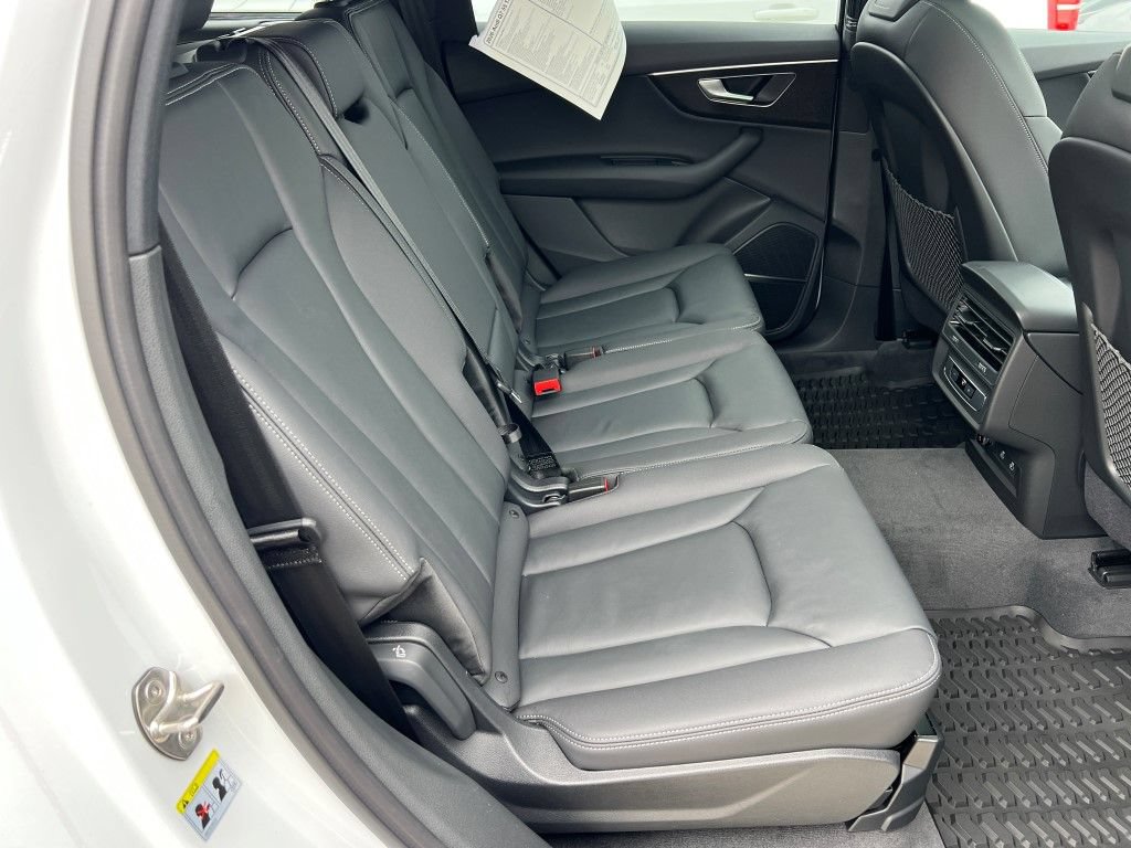 New 2026 Audi Q7 3.0T Premium AWD/4WD image 12